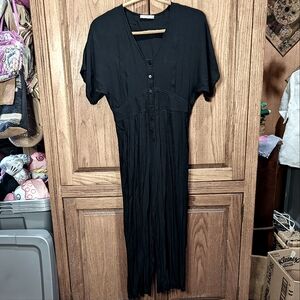Calista vintage M black‎ acetate short sleeve Vneck MOP button front jumpsuit